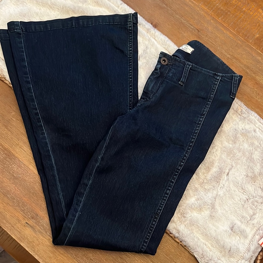 Great condition flare free people jeans